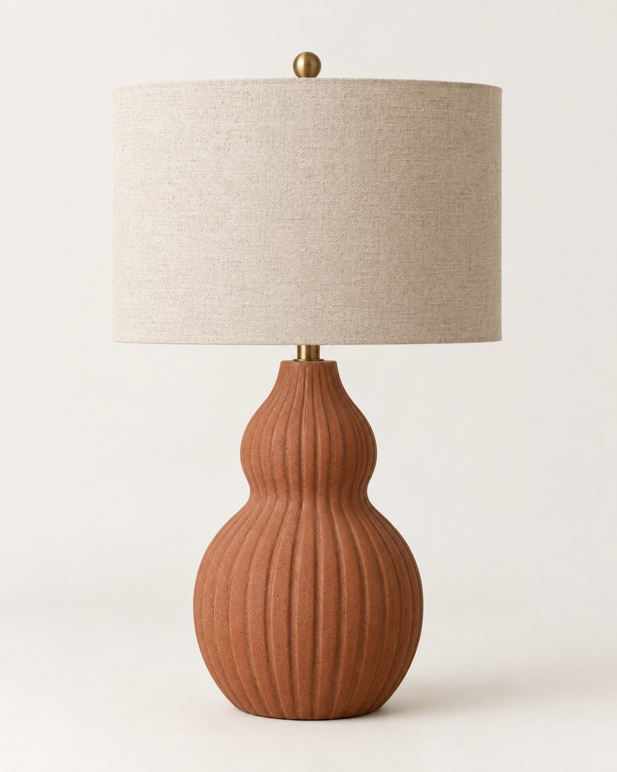 The reference product photo of a terracotta table lamp