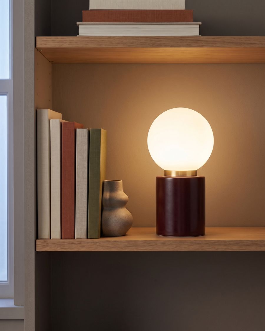 Halune Shelf test ad